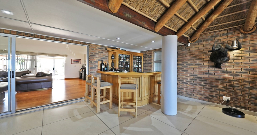 4 Bedroom Property for Sale in Plattekloof Western Cape